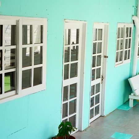 Hue Hostel Punta Del Diablo Kültér fotó